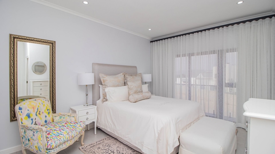4 Bedroom Property for Sale in Sandown Western Cape